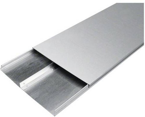 Hager Elektro-Sockelleistensystem UK340282 in Silber, Länge: 200 cm - Bild 1