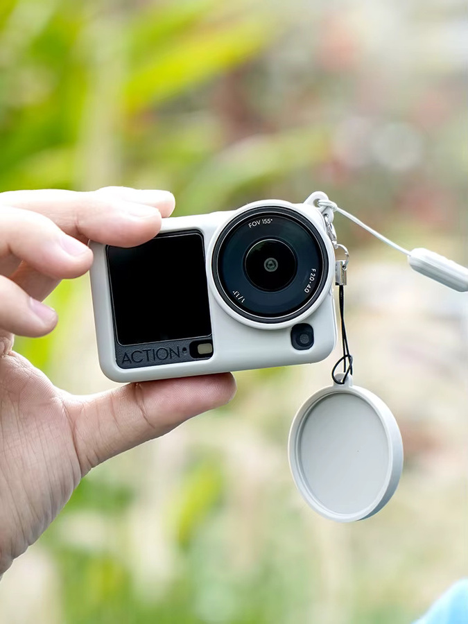 Stoßfeste Silikon-Schutzhülle für DJI Osmo Action 3, 4, 5 Pro und 6 inklusive Objektivdeckel und Trageband in Weiß - Bild 4