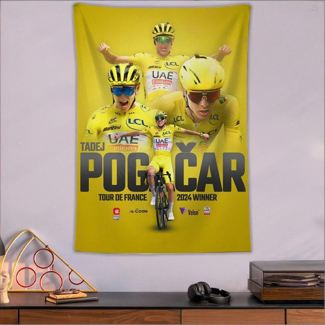 Tadej Pogacar Wandteppich Fahrrad Poster von JMG Household Supplies, gelb, B x H: 90 x 150 cm - Bild 1