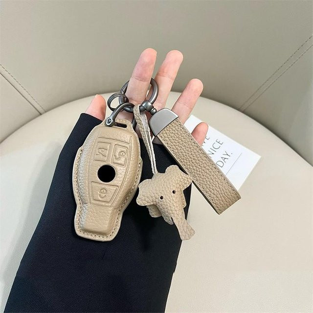 Leder Schlüsselhülle für Mercedes Benz A C E S G Klasse GLC CLE GL CLA GLB GLS AMG in Pink, Blau, Braun oder Beige - Bild 1