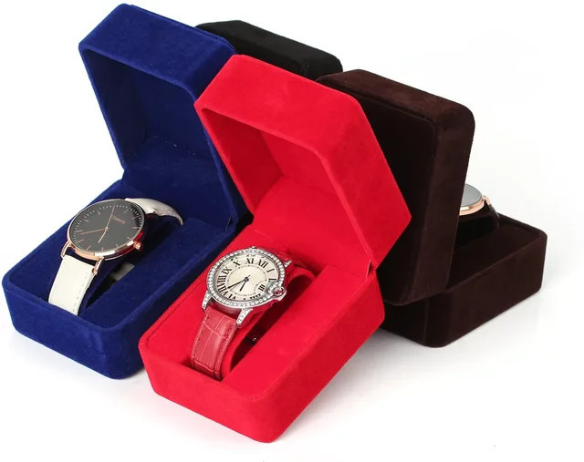 Uhrenbox von CHIICSMART aus Samt mit runden Ecken zur Aufbewahrung von Smartwatches und Schmuck in Schwarz, Rot oder Blau - Bild 1