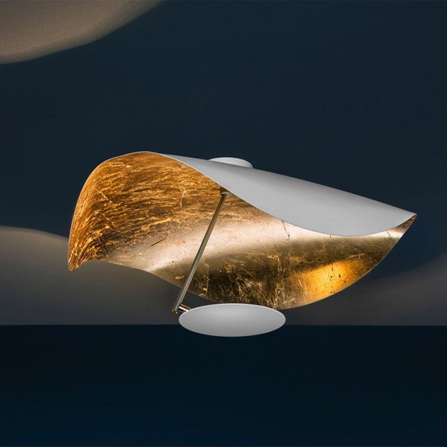 Catellani & Smith Lederam Manta CWS1 LED-Wand- und Deckenleuchte in Weiß und Blattgold mit warmweißem Licht (2700K) - Bild 1