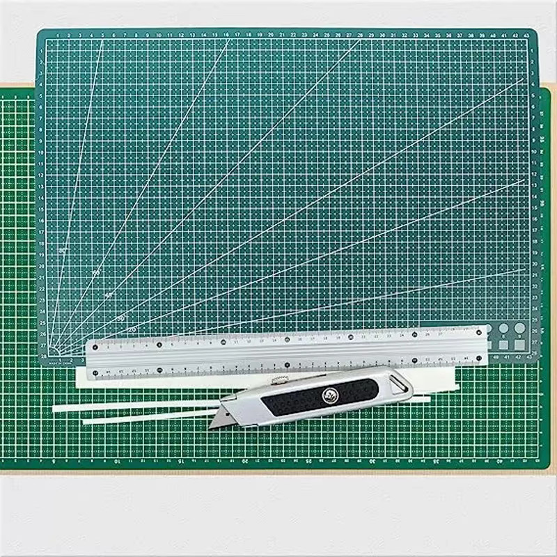 Multifunktionale Schneidematte für DIY Handwerk und Kunst in den Größen A3, A4 und A5, langlebig und hochelastisch, erhältlich in Lila oder Grün - Bild 3