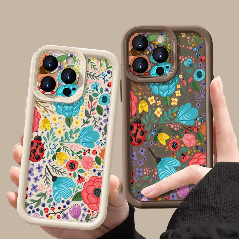Handyhülle mit Marienkäfer und Blumen Druck für Apple iPhone 17 16 15 14 13 12 Pro Max Plus aus Soft TPU Silikon in Mehrfarbig - Bild 1