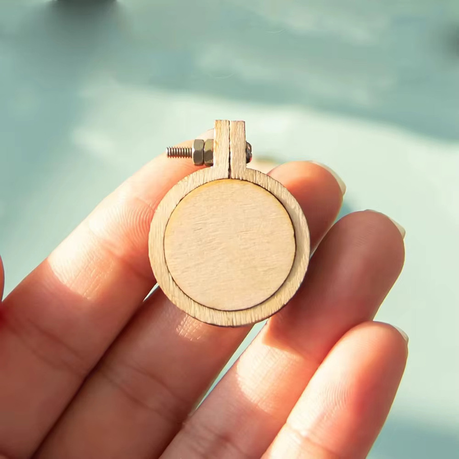 NOTIONSLAND Mini Stickerei Hoop Ring aus Holz in Braun, 10er Set für Kreuzstich und Handwerk - Bild 2
