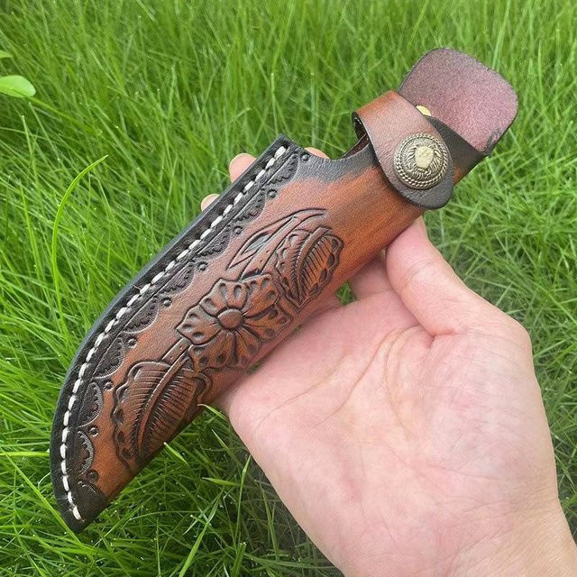 Swayboo Life Messerhalter aus braunem Rindsleder mit Löwenkopfknopf, Schutzhülle für Küchenmesser, Länge: 23,5 cm - Bild 1