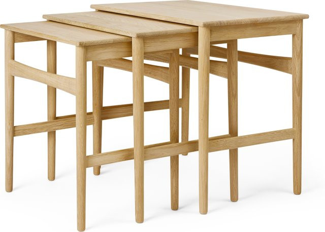 Carl Hansen & Søn CH004 Nesting Tables aus Holz in Braun mit skandinavischem Design - Bild 1