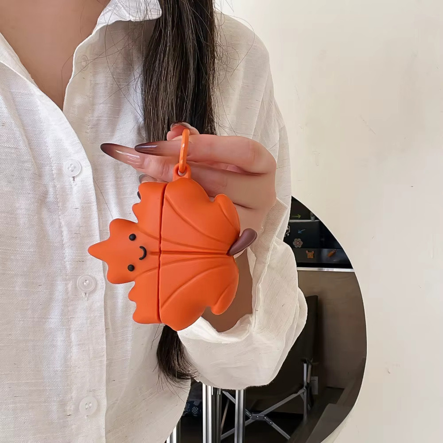 Schutzhülle mit Ginkgoblatt- und Ahornblatt-Design für Apple AirPods Pro 3. Generation und AirPods 4 in Orange - Bild 3