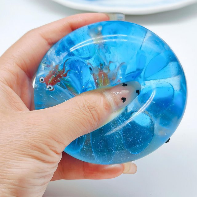 BC Pet Supplies Blauer Eiswürfel Fisch Quetschball, Transparenter Meeresbewohner Fidget Spielzeug, Weiches Stressabbau Knetspielzeug - Bild 1