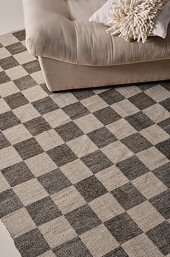 Jotex BENTO Leinenwebteppich in Braun und Beige mit geometrischem Design und rutschfester Unterseite - Bild 1