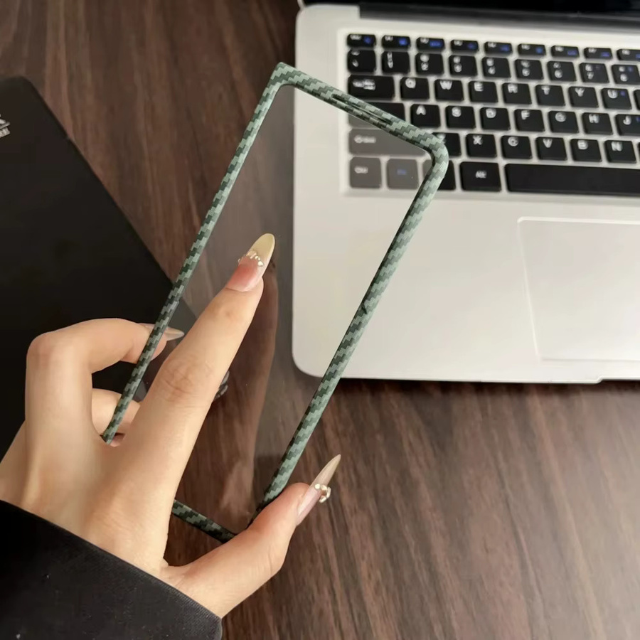 Samsung Z Fold 7 6 5 4 Schutzhülle mit Kohlefaser-Muster und gehärtetem Film in Schwarz, kabelloses Laden und Anti-Fall-Schutz - Bild 2