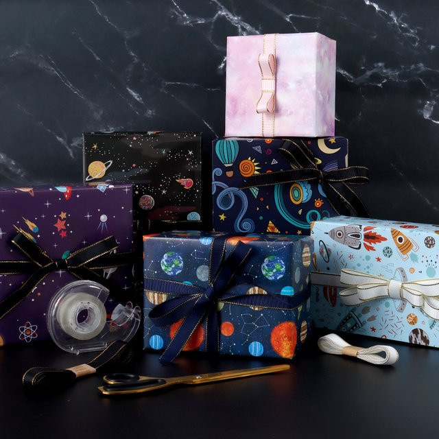 HarPaper Geschenkpapier Set mit Weltraum-Sternen Motiv, 6 Stück, Mehrfarbig - Bild 1