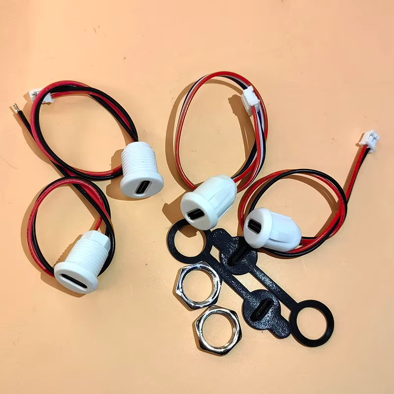 JCD USB-C Anschluss Typ-C Wasserdichte Schnellladebuchse mit PH 2.0 Mutterverriegelung für Panelmontage, Farbe: Weiß - Bild 2