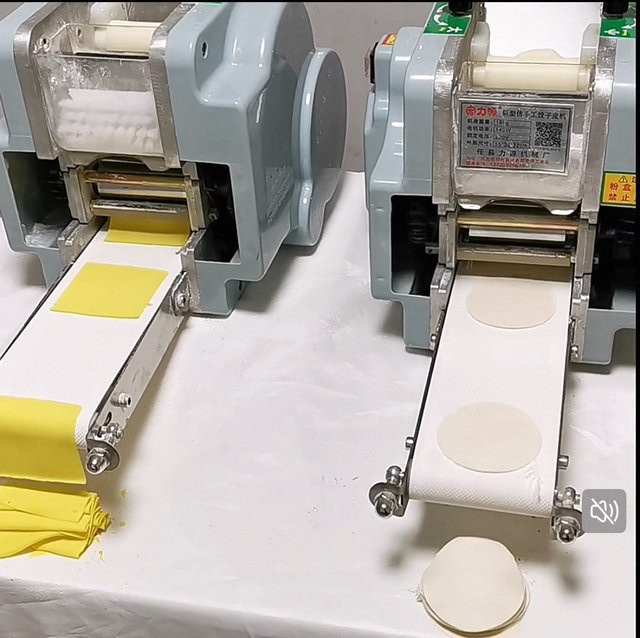 IRISLEE Automatische Teigmaschine für Roti, Chapati, Mais-Tortillas und Teigtaschen in Blau, B/T/H: 30,0 x 30,0 x 30,0 cm - Bild 1