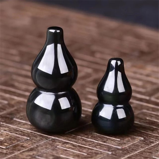 CrystalHola Böhmischer Obsidian-Kürbis aus schwarzem Stein als elegantes Kristall-Dekor-Ornament - Bild 1