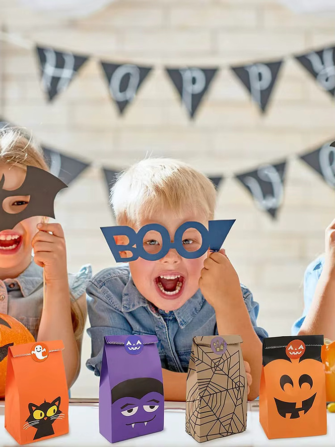 IFITU PUBO Halloween Kraftpapiertüten mit süßen Cartoon-Mustern wie Kürbis, Schädel und Spinnennetz für deine Party-Süßigkeiten - Bild 3