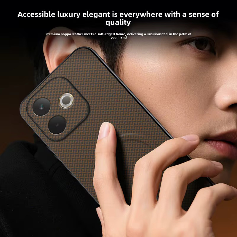 Luxuriöse Schutzhülle für OPPO A6 Pro in Rot mit Magnetverschluss, Carbonfaser-Optik und Lederschutz - Bild 2