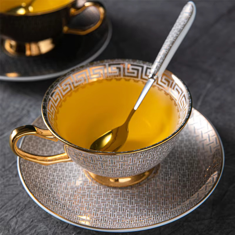Keramik Kaffeetassen-Set mit geometrischem Gittermuster aus Bone China für Kaffee und Tee - Bild 3