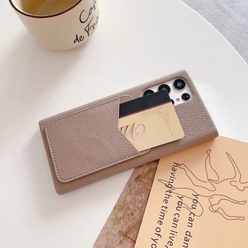 RUWANGAA Stoßfeste Handyhülle mit Kartenfach für Samsung S25 Ultra, S24 Ultra Plus, S23 und S22 in Weiß - Bild 2