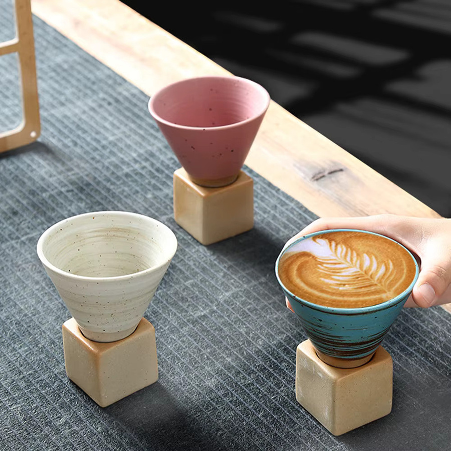 MYVIT Japanische Retro-Keramik-Kaffeetasse mit Blumenmuster in Weiß aus Porzellan und Keramik - Bild 3