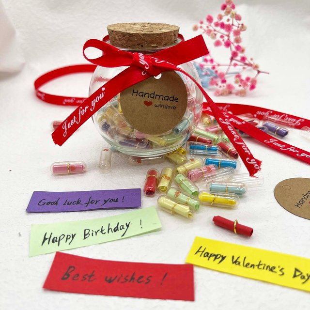 Blaue Nachrichtenkapseln als Liebespillen mit Flasche und Rollenpapier für Hochzeiten, Partys oder zum Valentinstag - Bild 1