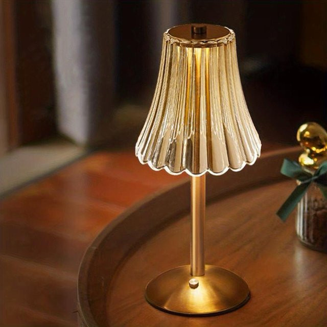 Xiao--Xiao LED-Kristall-Tischlampe mit Touch-Funktion in Beige und Gold/Messing, moderne Tischleuchte mit einstellbarer Atmosphäre und RGB-Beleuchtung - Bild 1