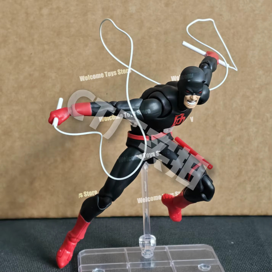 Bandai Daredevil Black 999 Red Mafex 223 Actionfigur, Comic-Version, Schwarz, Rot - Bild 2
