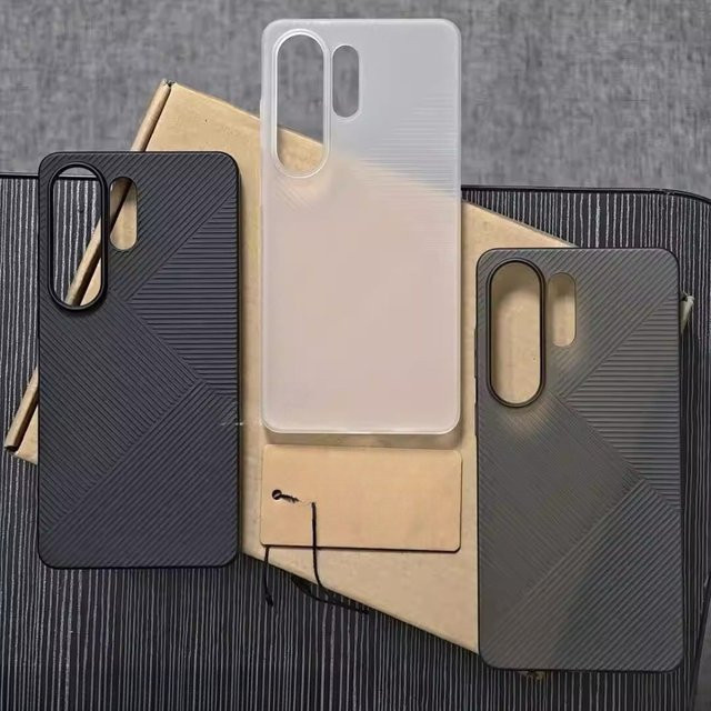 Ultradünne und matte Hartschalen-Schutzhülle für Samsung Galaxy S26 Ultra, S25 und S24 in Transparent/Weiß, Sturzsichere Abdeckung - Bild 1