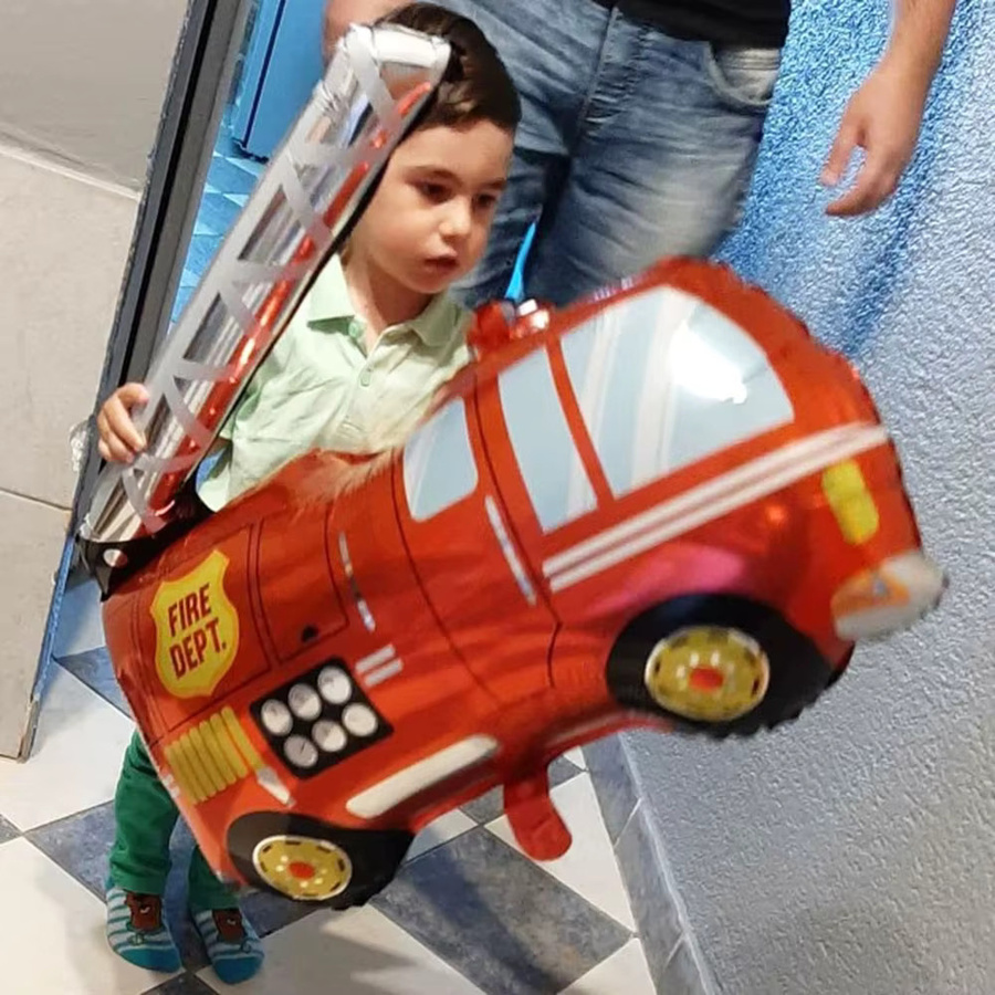 Feuerwehr-Themen-Ballonset, Feuerwehrauto, Flugzeug, Verkehrsleitkegel, Axt, Feuerlöscher - Bild 1