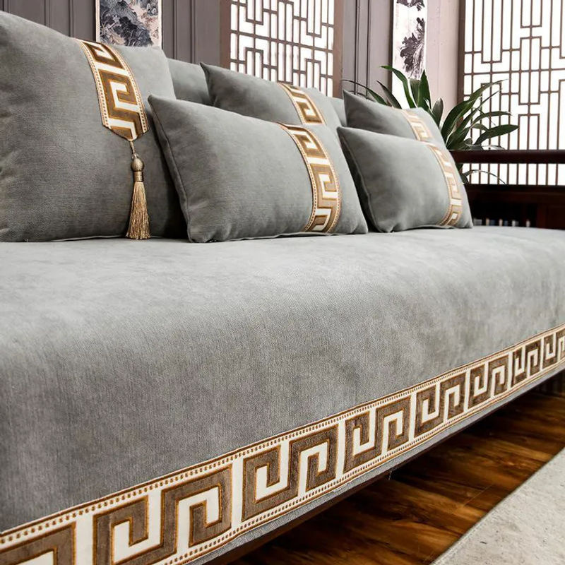 Luxuriöser Sofabezug mit Stickerei von Your Warm Home in Gold, rutschfest und universell passend, B/H: 160 x 90 cm - Bild 2