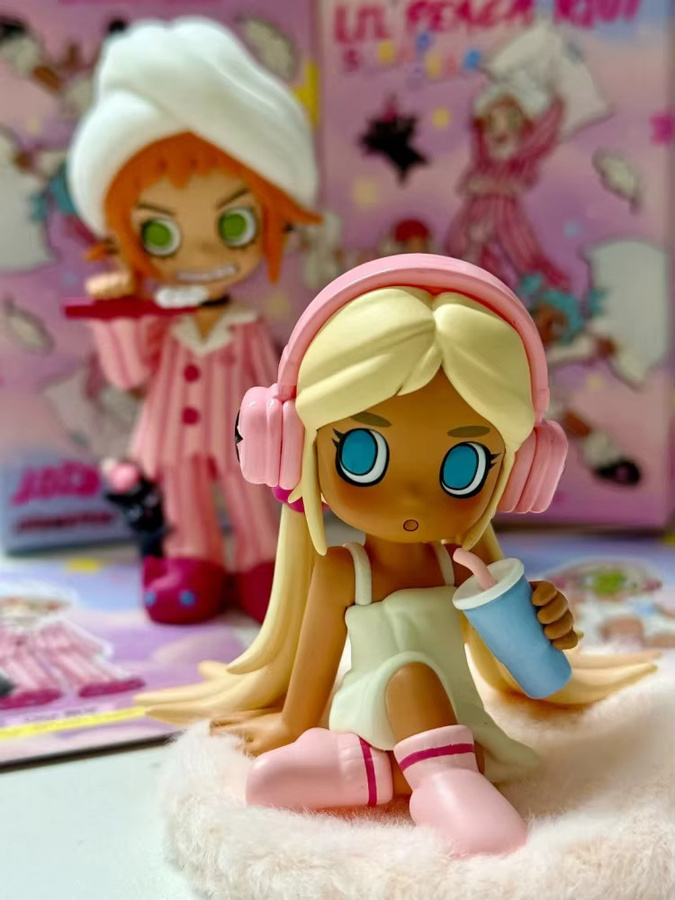 Pop Mart Lil Peach Riot Sleepover Serie, Blind Box, Actionfigur - Bild 2