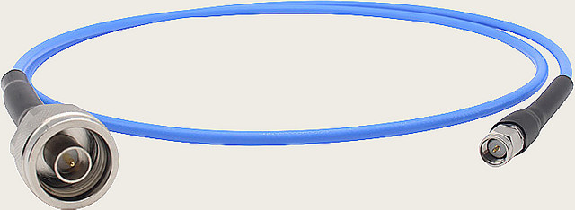Flexibles Hochfrequenz-Testkabel SS402 mit DC12G-Anschluss und niedrigem Wellenband in Blau - Bild 1