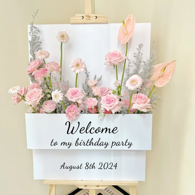 Personalisierte Willkommensschild Blumenkasten MicroPlush Weiß Modernes Design für Hochzeit Babyparty und Geburtstag - Bild 1