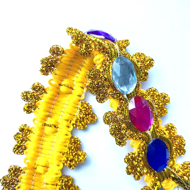 Kristall-Pailletten-Spitzenbesatz mit Strasssteinen und Kurvenkanten in Gold und Silber, 1 m pro Packung - Bild 4