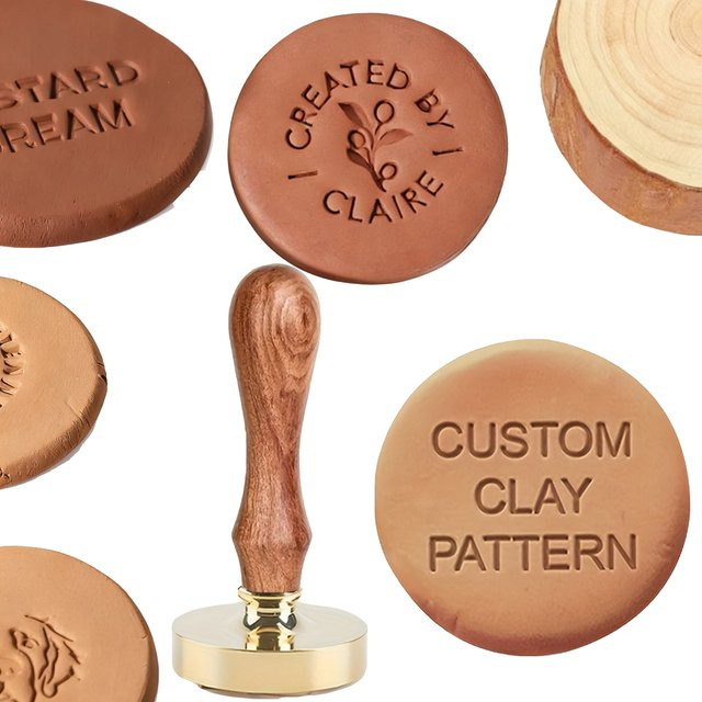 Personalisierter Töpfereistempel aus Holz in Braun für Ton und Seife zur Gestaltung deiner handgemachten DIY-Geschenke - Bild 1