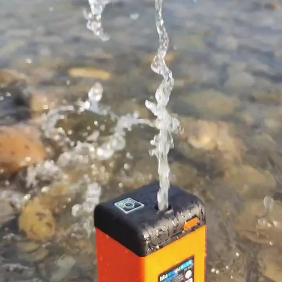 Tragbare Outdoor-Camping-Duschpumpe mit intelligenter Digitalanzeige und 7800mAh Akku in Orange - Bild 4