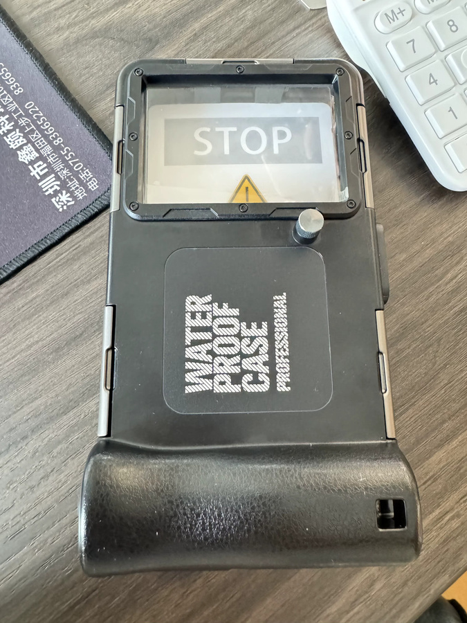 Shellbox Professionelle Wasserdichte Handyhülle IP68 Mehrfarbig für Unterwasser-Fotografie bis 15m Tiefe - Bild 3