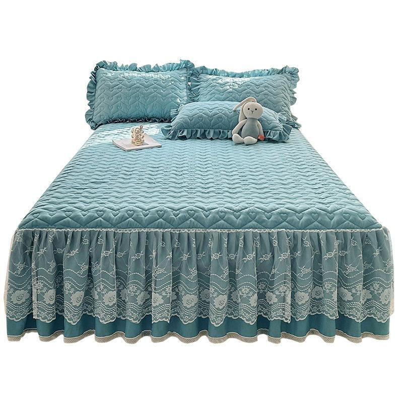 Dreiteiliges Bettwäsche-Set von Your Warm Home mit gestepptem Spannbettlaken und Tagesdecke aus Baumwollspitze in Weiß, B/T: 120 x 200 cm - Bild 3