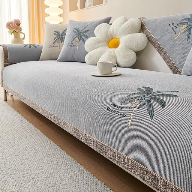 Bestickter Chenille Sofabezug mit Kokospalmen-Motiv in Blau, rutschfest und waschbar, B/T/H: 70 x 70 x 70 cm - Bild 1