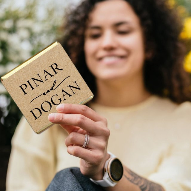 Personalisierte Hochzeitsaufkleber mit Namen und Datum für Braut und Bräutigam zur Dekoration von Süßigkeiten und Party-Gastgeschenken aus Papier - Bild 1