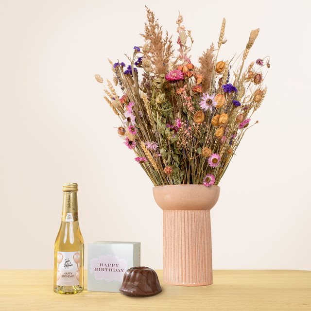 BLUME2000 Wildblumen Trockenstrauß Größe XL in Multicolour mit Geburtstagsküchlein und Sekt - Bild 1
