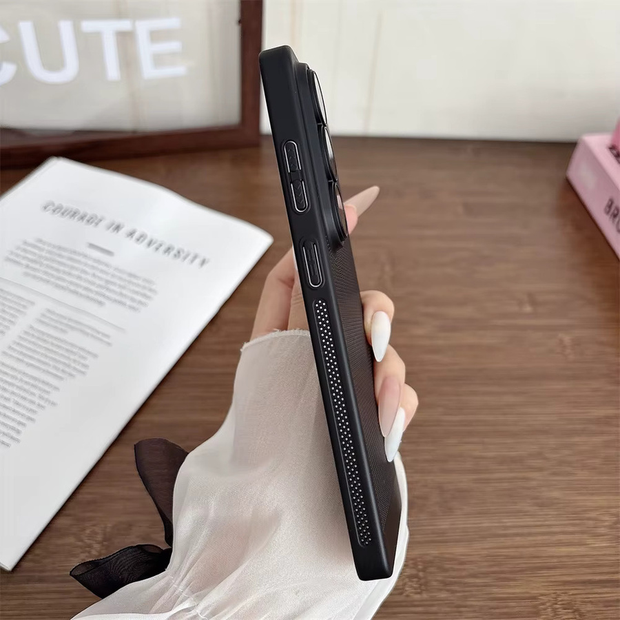 Schlanke und atmungsaktive Handyhülle für Samsung Galaxy S26 Ultra S25 S24 S23 S22 S21 Plus in Schwarz mit Bumper-Rückseite - Bild 3