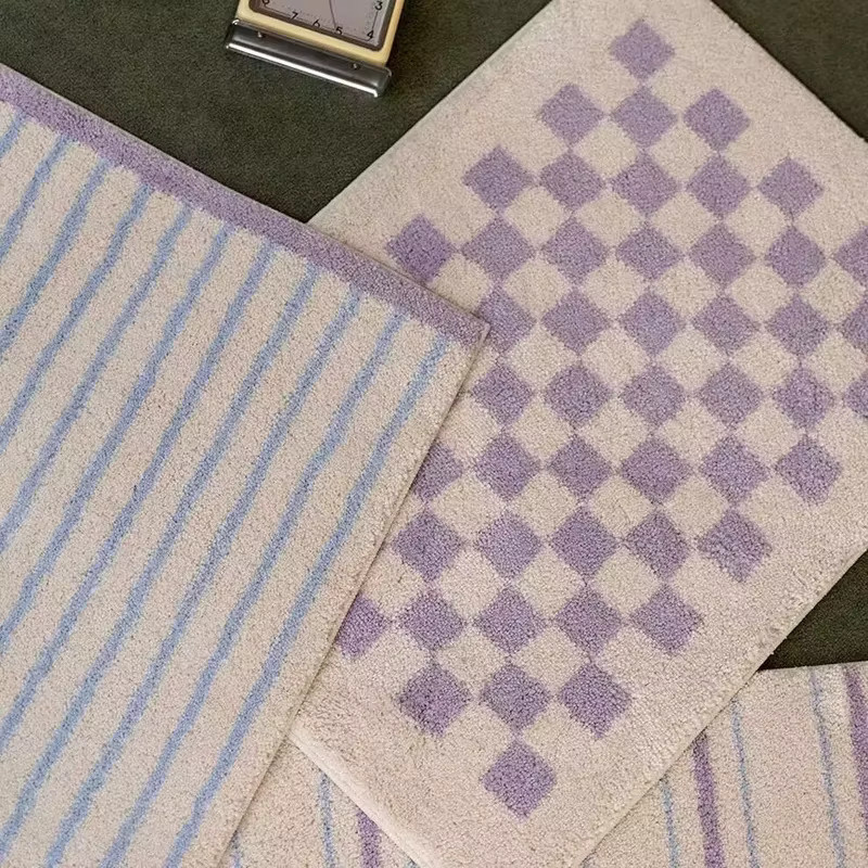 VIKAMA Plüsch-Bodenmatte in Karomuster, rutschfester und saugfähiger Teppich für Badezimmer, Schlafzimmer oder Eingangsbereich, Mehrfarbig, B/T: 60 x 40 cm - Bild 1