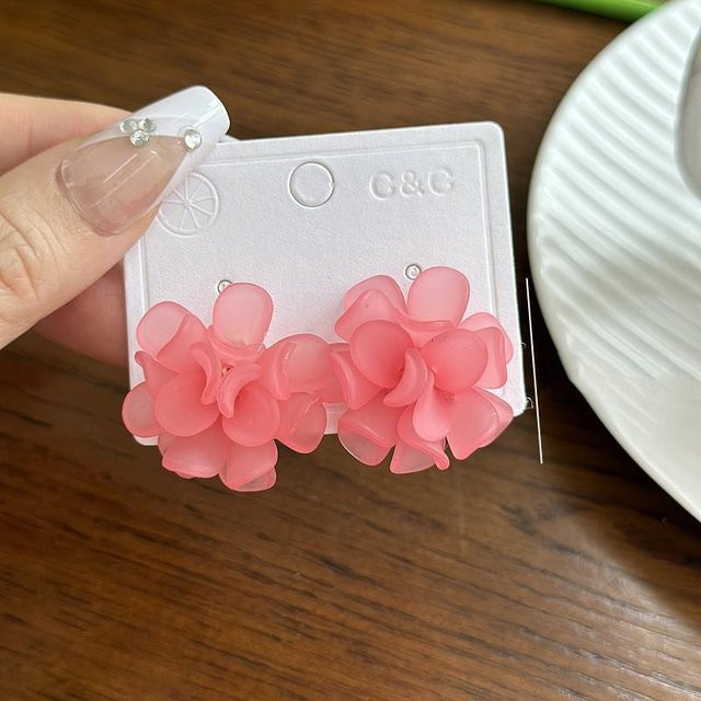Glimmer Gems Ohrstecker, Kamelie 3D Blume, Acryl, rosa, Damen - Bild 1