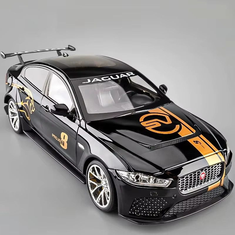 MAKEDA Jaguar XE Svproject 8, Spielzeugmodell, 1:18, Metall, Licht und Ton - Bild 4