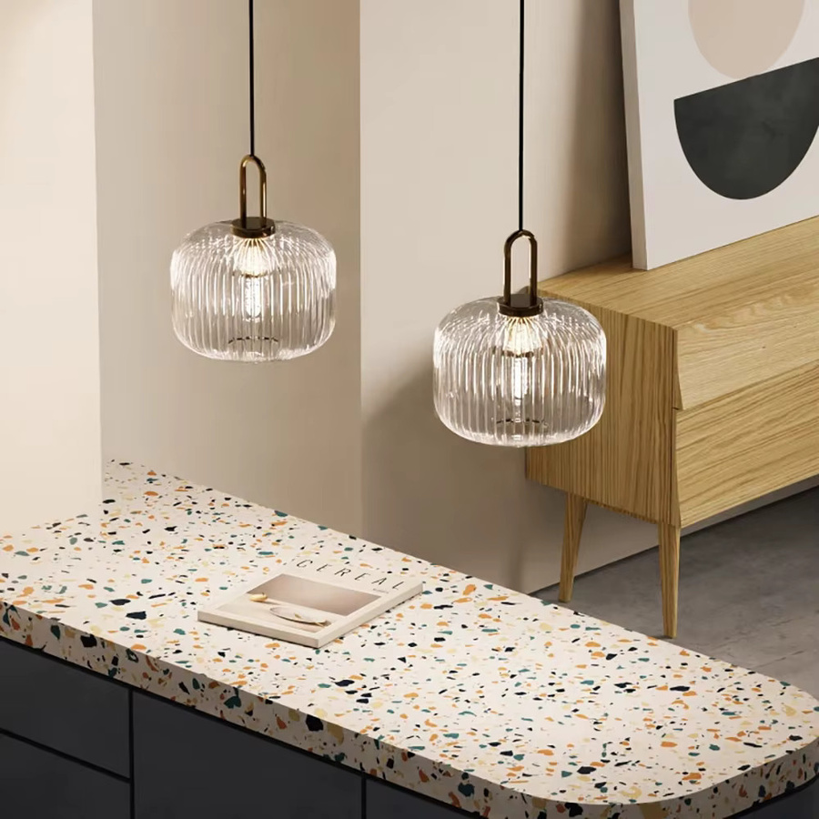 Moderne Glas Pendelleuchte CETANT in Transparent mit Messing-Details für Wohnzimmer, Schlafzimmer, Esszimmer und Küche - Bild 2