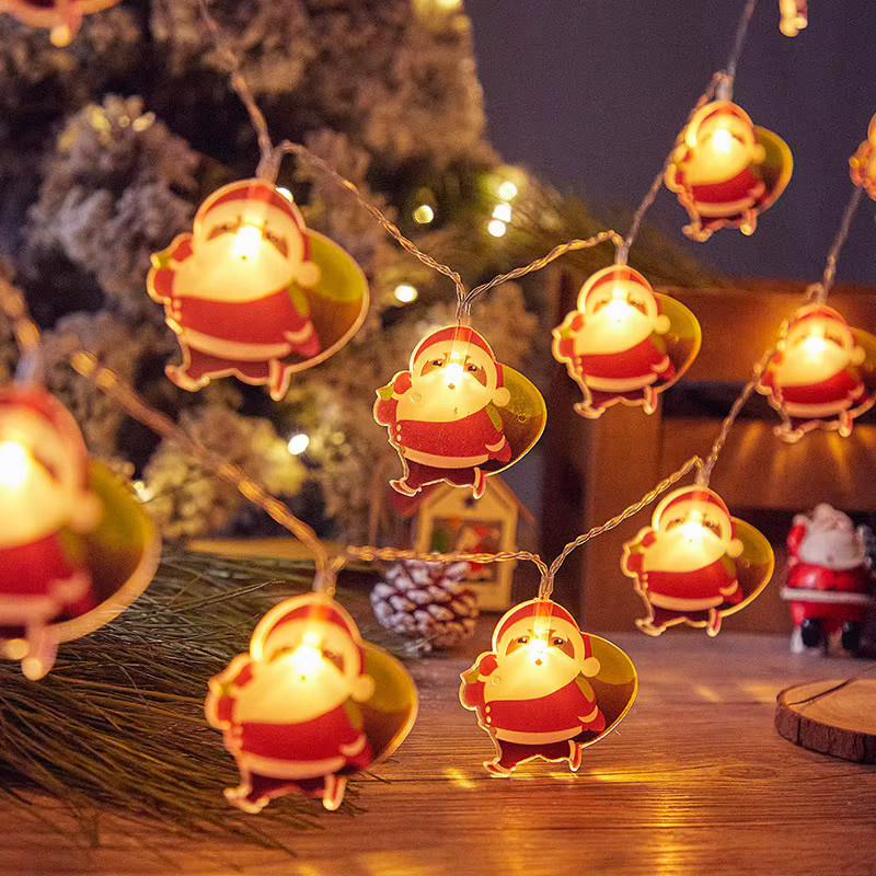 Batteriebetriebene LED Lichterkette mit bunten Weihnachtsfiguren wie Weihnachtsmann, Schneemann und Elch für deine Weihnachtsdekoration und Partys - Bild 3