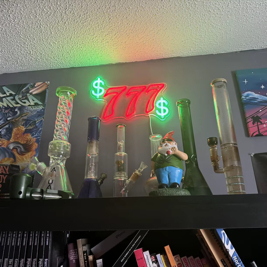 Lucky 777 LED-Neonschild in Rot mit USB-Betrieb zur Wanddekoration für Bar, Party und Spielzimmer - Bild 2