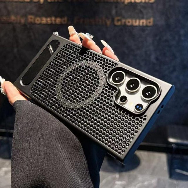 Magnetische Schutzhülle für Samsung Galaxy S25 Ultra S24 Plus S26 Ultra mit Kühlfunktion und Klappständer in Schwarz - Bild 1