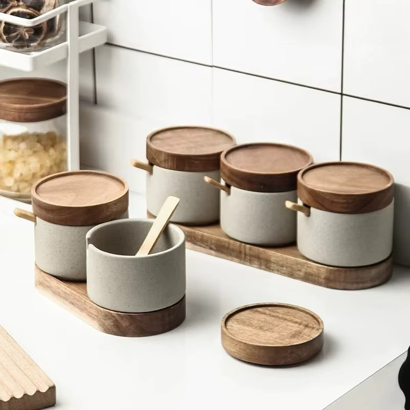 JUSTINLAU Keramik-Gewürzglas in Beige mit Bambusdeckel und Löffel für deine Küche - Bild 2